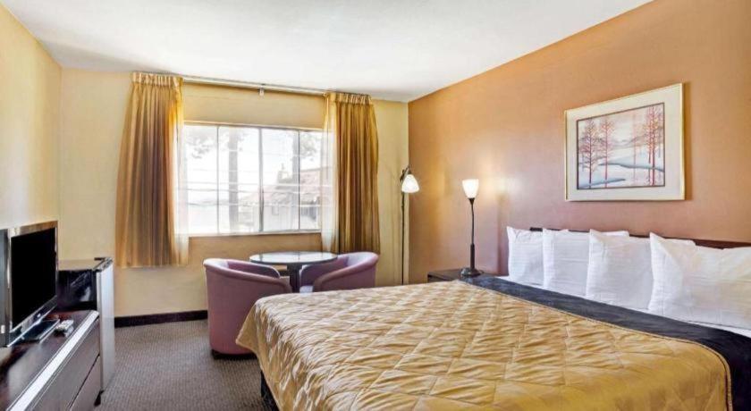 Howard Johnson By Wyndham South Lake Tahoe Extérieur photo
